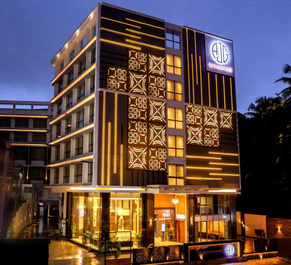 Aj Grand Hotel Mangalore Bagian luar foto